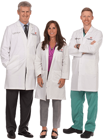 3 Doctors standing together