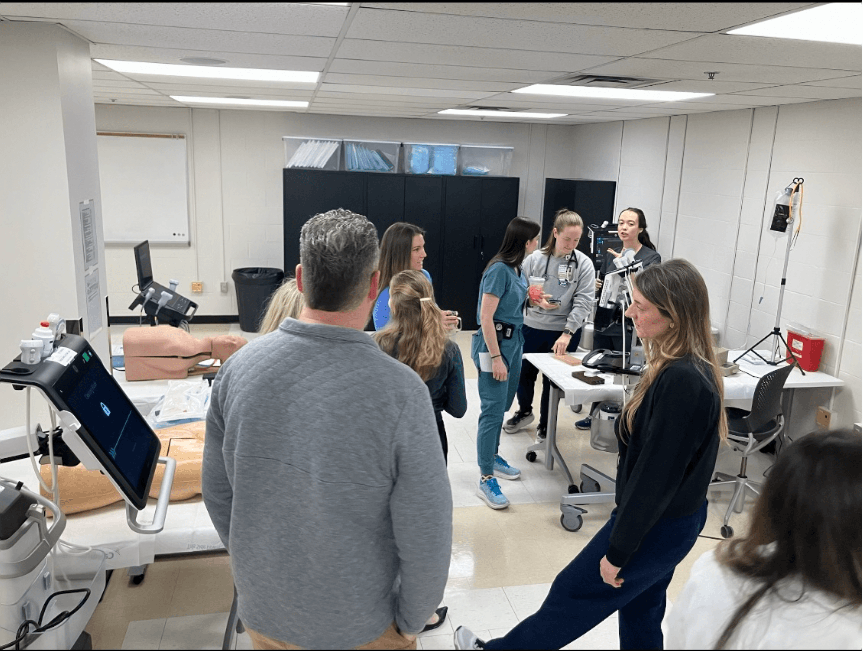 Residents Practicing Procedures in the Simulation Lab